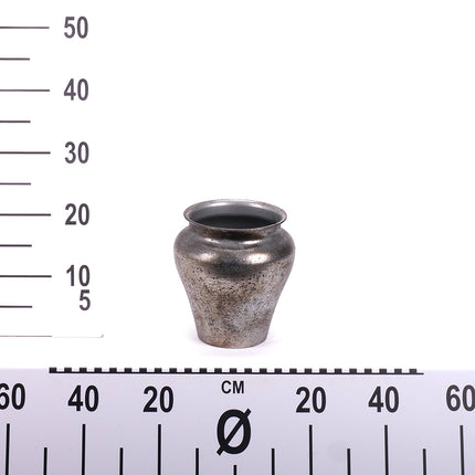00407547_vaza-17-17-18cm-v27-kov